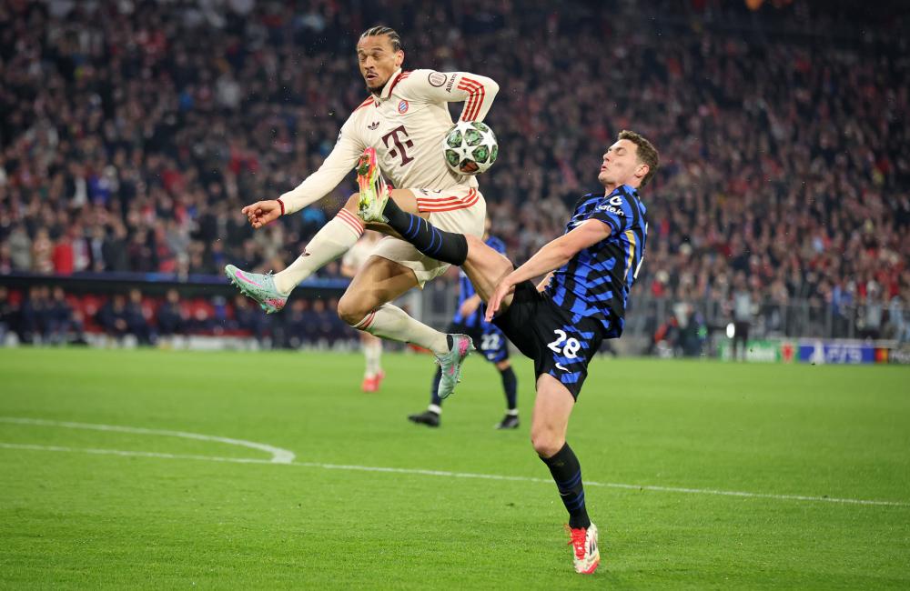 不仅呼应了 不仅呼应了